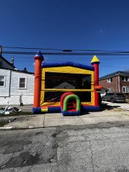 ADEE867C DA4E 4709 9866 4502DE55359D 1710610499 #(30) HUGE BOUNCE HOUSE W/ 2 BASKETBALL HOOPS